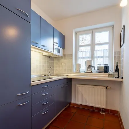 Rugana - Budget Mit 2 Schlafzimmern Und Terrasse A70 * Dranske