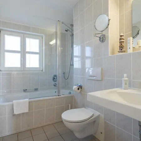 Apartment Budget Mit 2 Schlafzimmern Und Terrasse A70 *