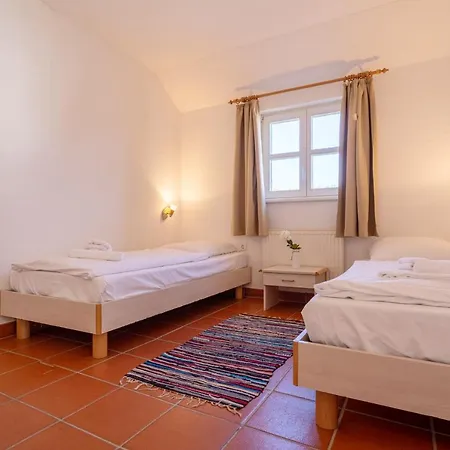 Appartamento Rugana - Budget Mit 2 Schlafzimmern Und Terrasse A70