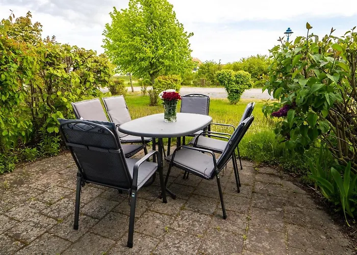 Rugana - Budget Mit 2 Schlafzimmern Und Terrasse A70 Апартаменты Дранске